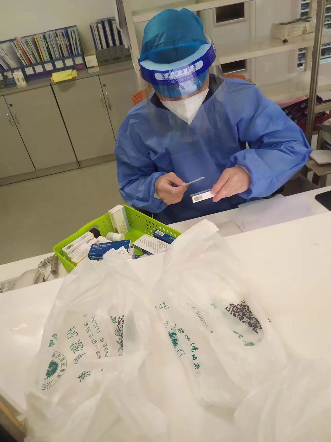 當(dāng)日達(dá)、次日達(dá)！深圳郵政聯(lián)手互聯(lián)網(wǎng)醫(yī)院開(kāi)啟送藥到家新篇章，首站落地蛇口人民醫(yī)院